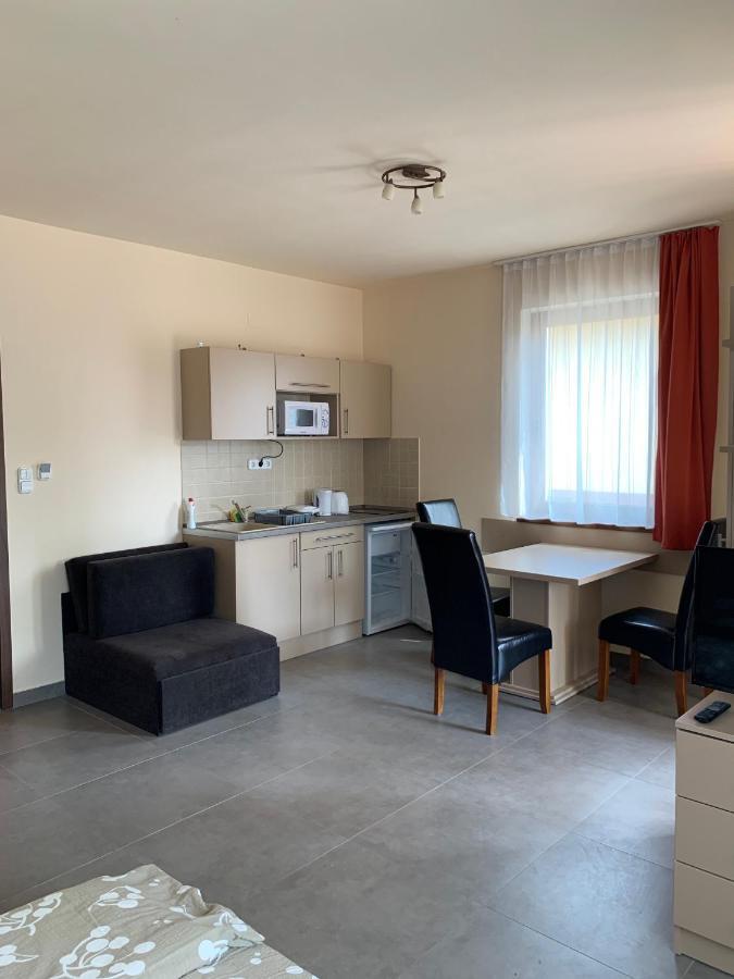 Balaton Apartmanhaz Шиофок Экстерьер фото